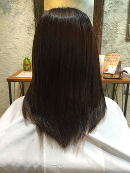 関内の美容室BOBの女性モデル