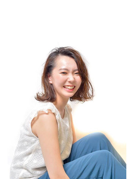 関内の美容室BOBの女性モデル